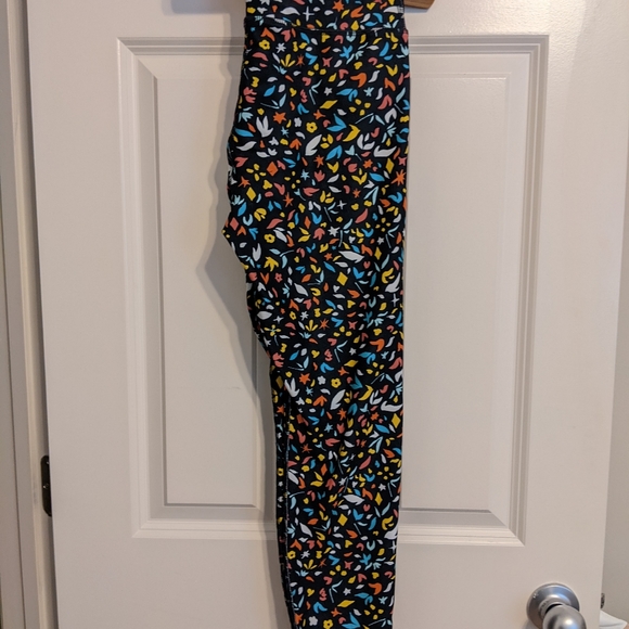 Never worn leggings - Picture 1 of 2